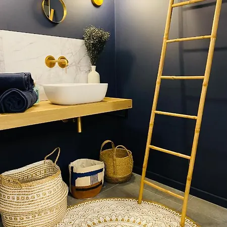 Quinze Et Wellness De Luxe Maison d'hôtes 4*