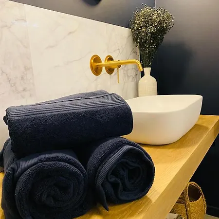 Maison d'hôtes Quinze Et Wellness De Luxe Ciney