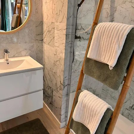 Quinze Et Wellness De Luxe Ciney